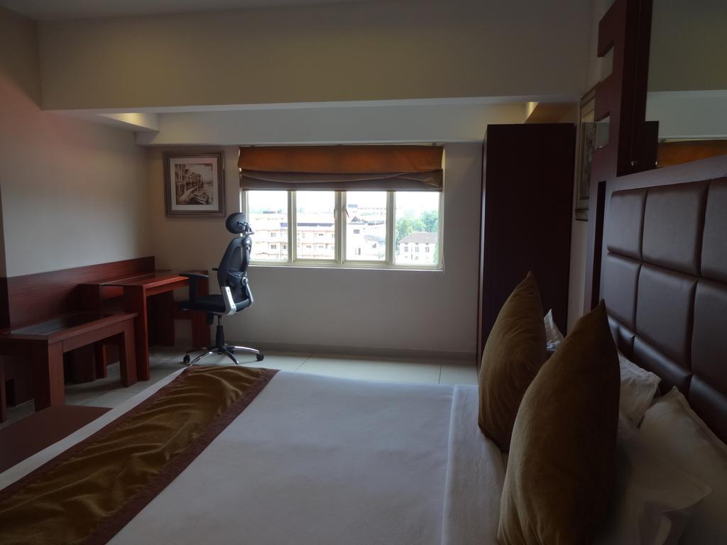 Paramount Tower Kozhikode Luaran gambar