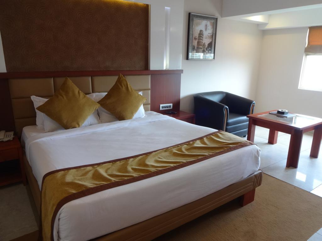 Paramount Tower Kozhikode Luaran gambar