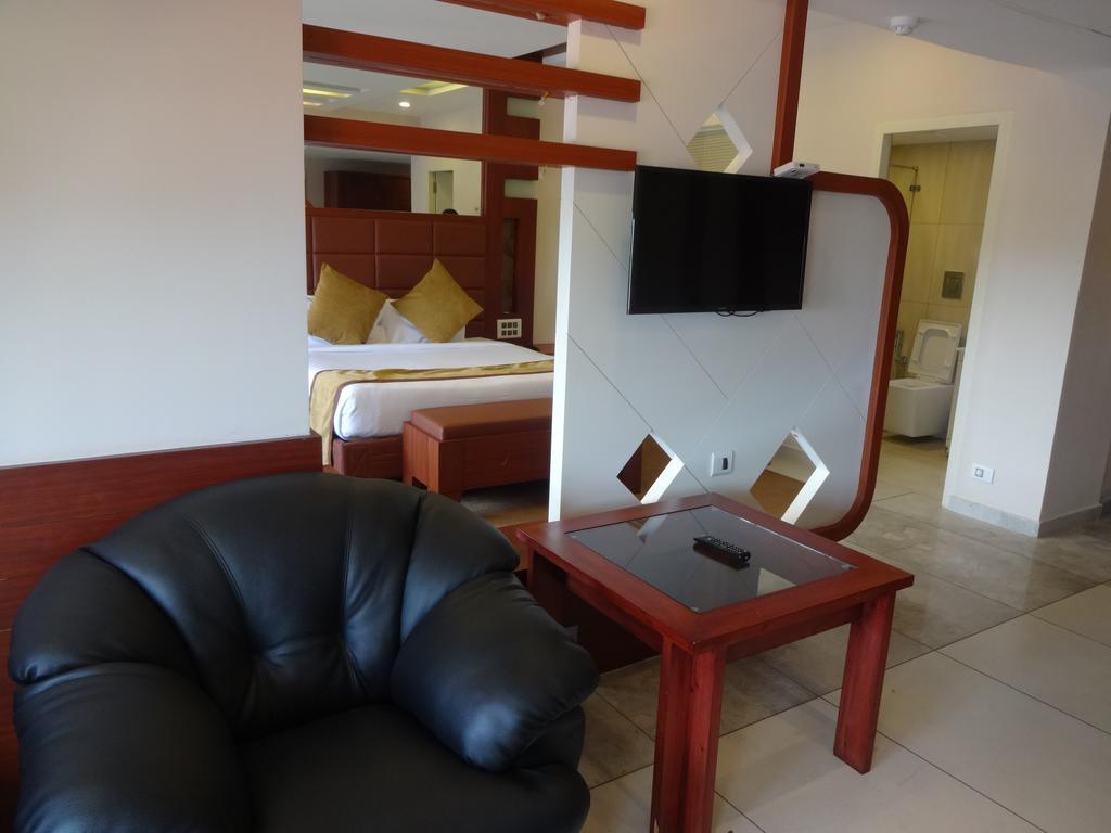 Paramount Tower Kozhikode Luaran gambar