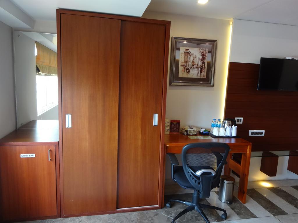 Paramount Tower Kozhikode Luaran gambar